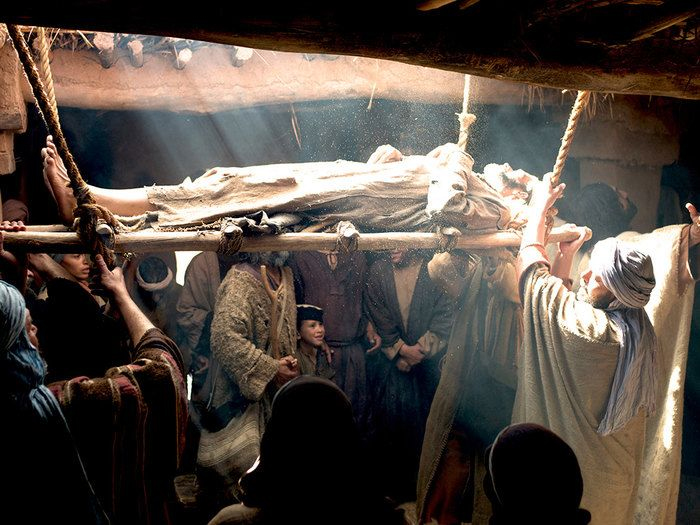 Audio Bible | Jesus Heals The Paralytic Man | Through The Roof